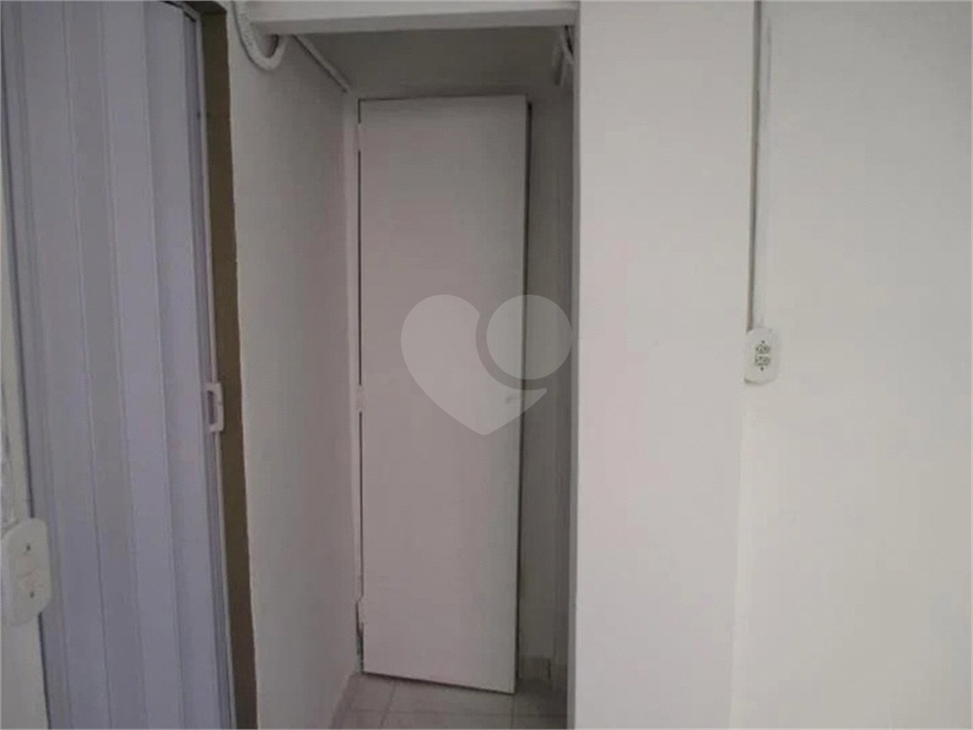 Prédio à venda com 4 quartos, sendo 1 suíte, em Santana, São Paulo, SP