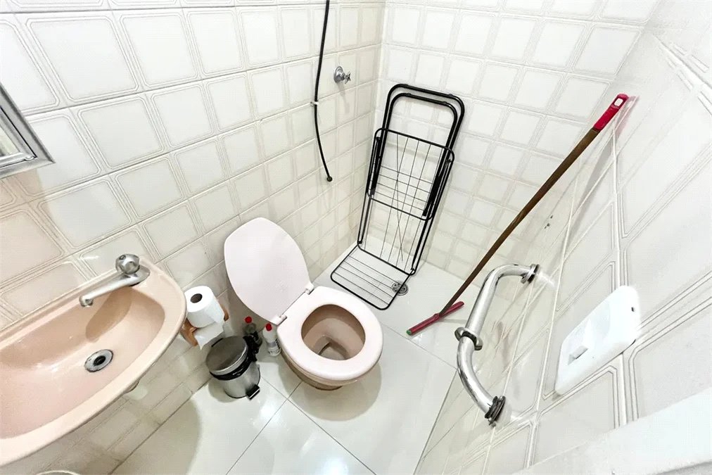 Sobrado à venda com 3 quartos, sendo 1 suíte, em Vila Vitório Mazzei, São Paulo, SP