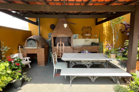 Casa à venda com 4 quartos, sendo 2 suítes, em Lar São Paulo, São Paulo, SP