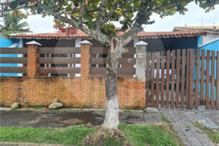 Casa à venda com 2 quartos, sendo 1 suíte, em Gaivota, Itanhaém, SP