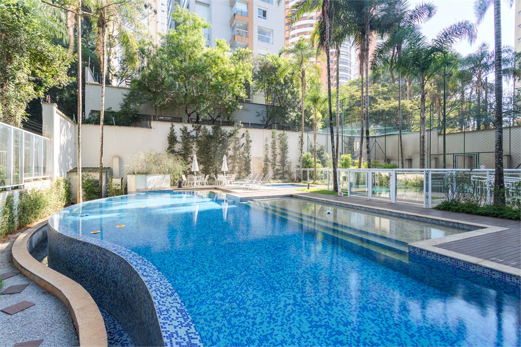 Apartamento à venda com 4 suítes em Panamby, São Paulo, SP