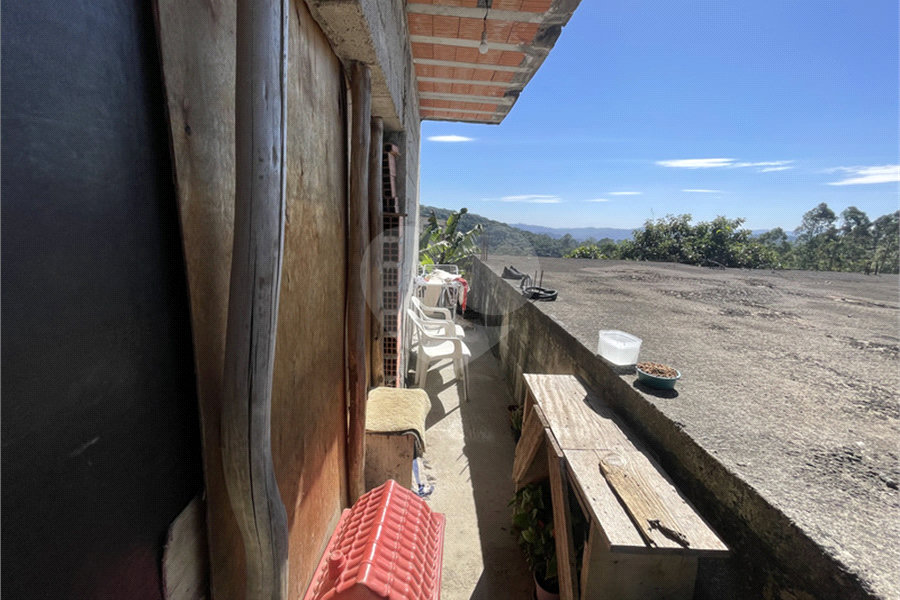 Casa à venda com 3 quartos, sendo 1 suíte, em Roseira, Mairiporã, SP
