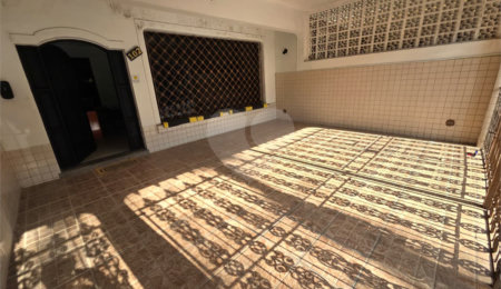 Sobrado à venda ou para alugar com 6 quartos, sendo 2 suítes,  em Santana, São Paulo, SP