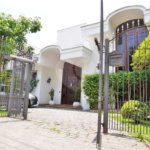 Casa à venda com 4 quartos, sendo 1 suíte,  em Jardim Guedala, São Paulo, SP