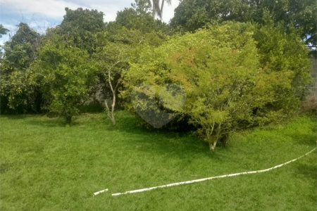 Casa à venda com 4 quartos, sendo 1 suíte,  no condomínio Village da Serra, Araçoiaba da Serra - SP
