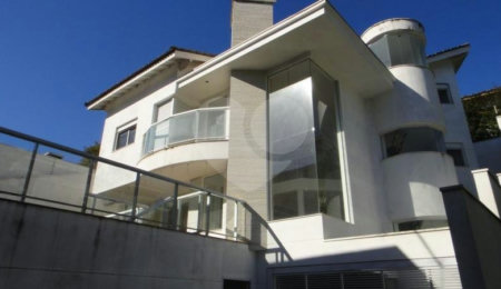 Casa à venda com 3 suítes no condomínio Villa Castanheira, São Paulo - SP