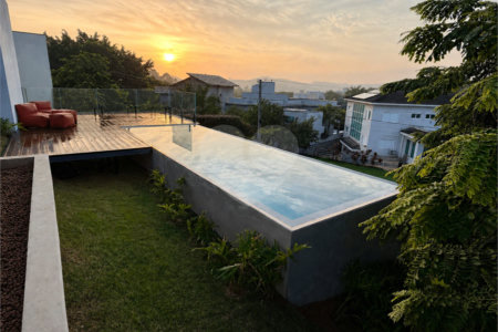 Casa à venda com 4 suítes no condomínio Terras de Santa Tereza, Itupeva - SP