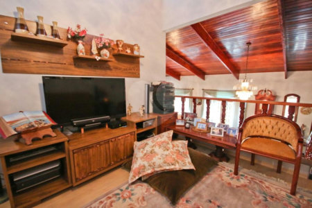 Sobrado à venda ou para alugar com 4 quartos, sendo 3 suítes, em Água Fria, São Paulo, SP