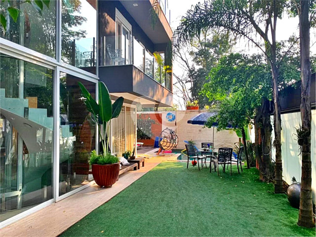 Casa em condomínio à venda com 4 suítes em Palmas do Tremembé, São Paulo, SP
