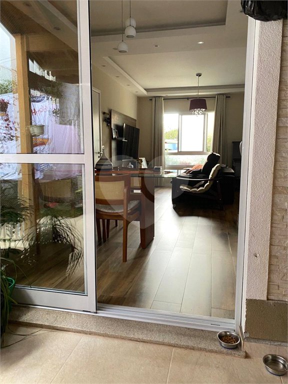 Casa à venda com 3 quartos, sendo 1 suíte, no condomínio Vida Verde 1, Suzano - SP