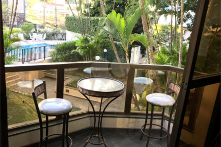 Apartamento à venda com 4 quartos, sendo 2 suítes, em Vila Olímpia, São Paulo, SP