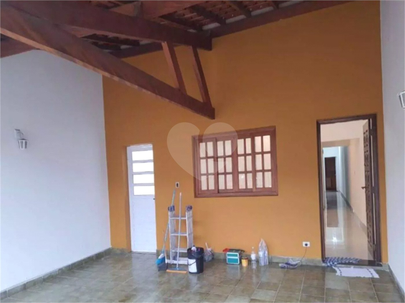 Casa à venda com 2 quartos, sendo 1 suíte, em Vila Leis, Itu, SP
