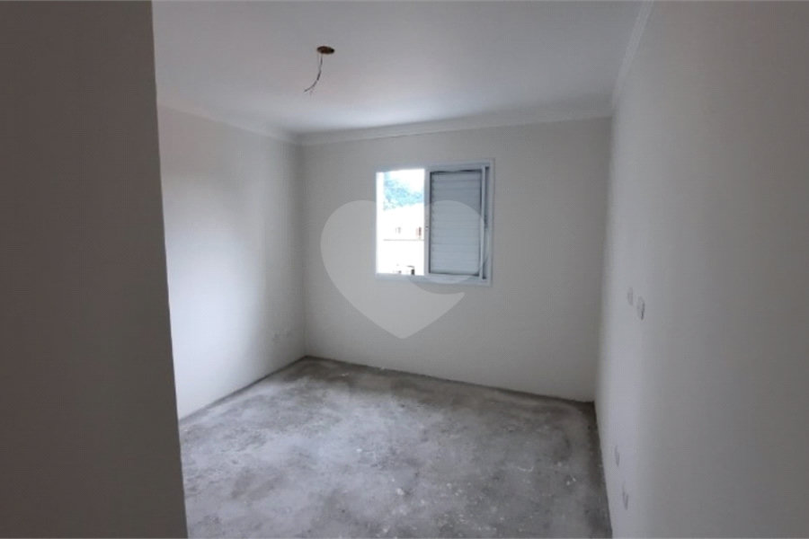 Casa à venda com 3 suítes no condomínio Residencial Gaya, São Paulo - SP