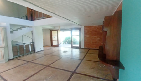 Casa à venda com 3 quartos, sendo 1 suíte,  no condomínio Estância Marambaia, Vinhedo - SP