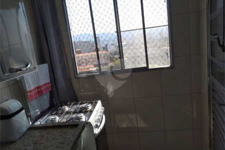 Apartamento à venda com 3 quartos, sendo 1 suíte, em Parque Santana, Mogi das Cruzes, SP