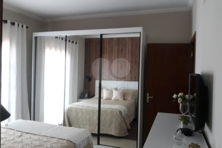 Casa à venda com 3 quartos, sendo 1 suíte,  em Vila Suissa, Mogi das Cruzes, SP