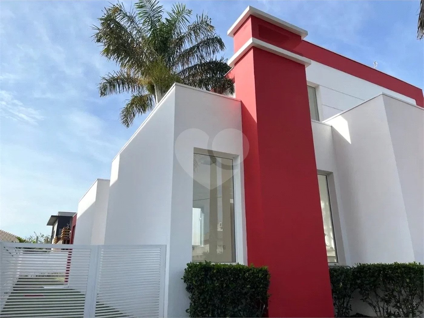 Casa para alugar com 3 suítes no condomínio Figueira Garden, Atibaia - SP