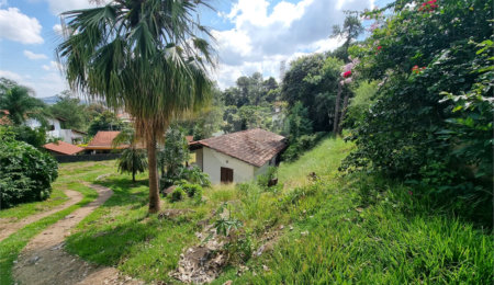 Casa à venda com 3 quartos, sendo 1 suíte,  no condomínio São Joaquim, Vinhedo - SP