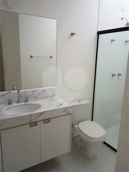 Casa à venda ou para alugar com 3 suítes no condomínio Quinta das Oliveiras, Valinhos - SP