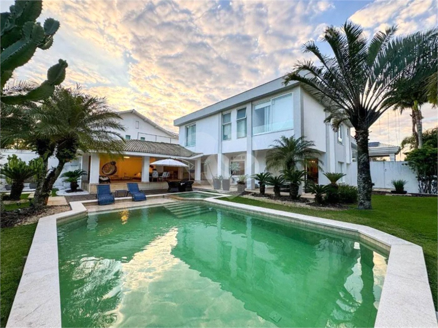 Casa à venda com 5 suítes no condomínio Malibu, Rio de Janeiro - RJ