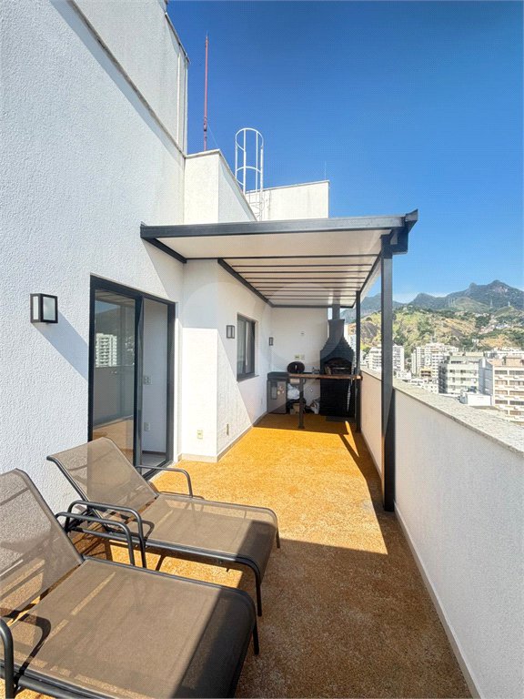 Cobertura à venda com 3 quartos, sendo 1 suíte,  em Tijuca, Rio de Janeiro, RJ