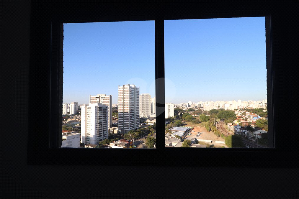 Apartamento à venda com 3 quartos, sendo 1 suíte, em Vila Anastácio, São Paulo, SP