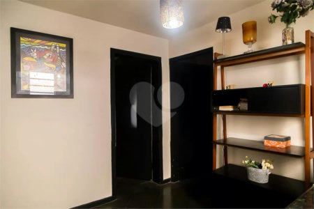 Casa à venda com 6 quartos, sendo 5 suítes,  em Vila do Encontro, São Paulo, SP
