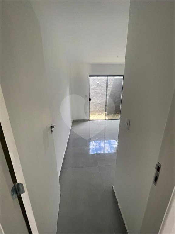 Casa à venda com 2 quartos, sendo 1 suíte, no condomínio Parque Guará, Rio de Janeiro - RJ