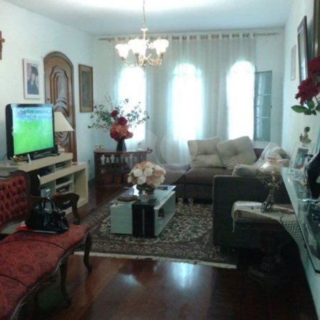 Sobrado à venda com 5 quartos, sendo 1 suíte, em Vila Mazzei, São Paulo, SP