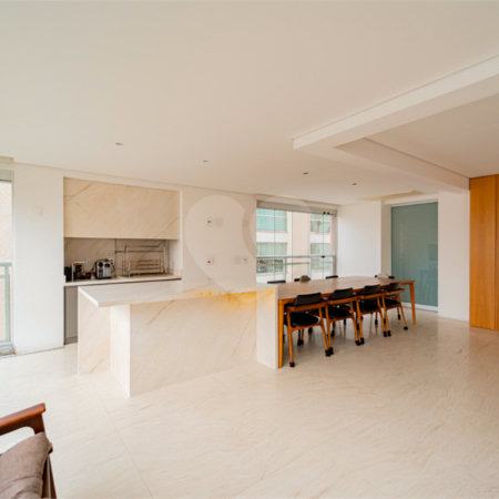Apartamento à venda com 3 suítes em Campo Belo, São Paulo, SP