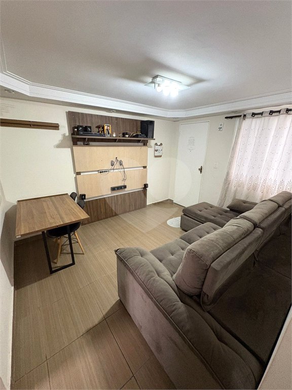 Apartamento para alugar com 2 quartos em Cidade Boa Vista, Suzano, SP