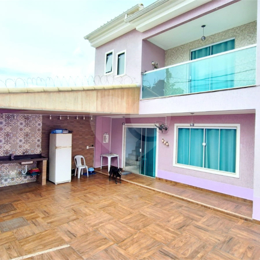 Casa à venda com 3 quartos, sendo 2 suítes, no condomínio Residencial West Green, Rio de Janeiro - RJ