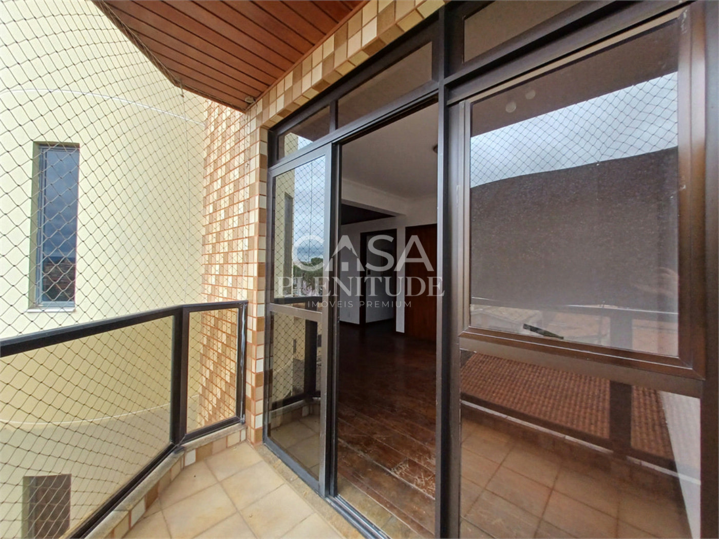 Apartamento à venda com 3 quartos, sendo 1 suíte, em Jardim Ferreira, Sorocaba, SP