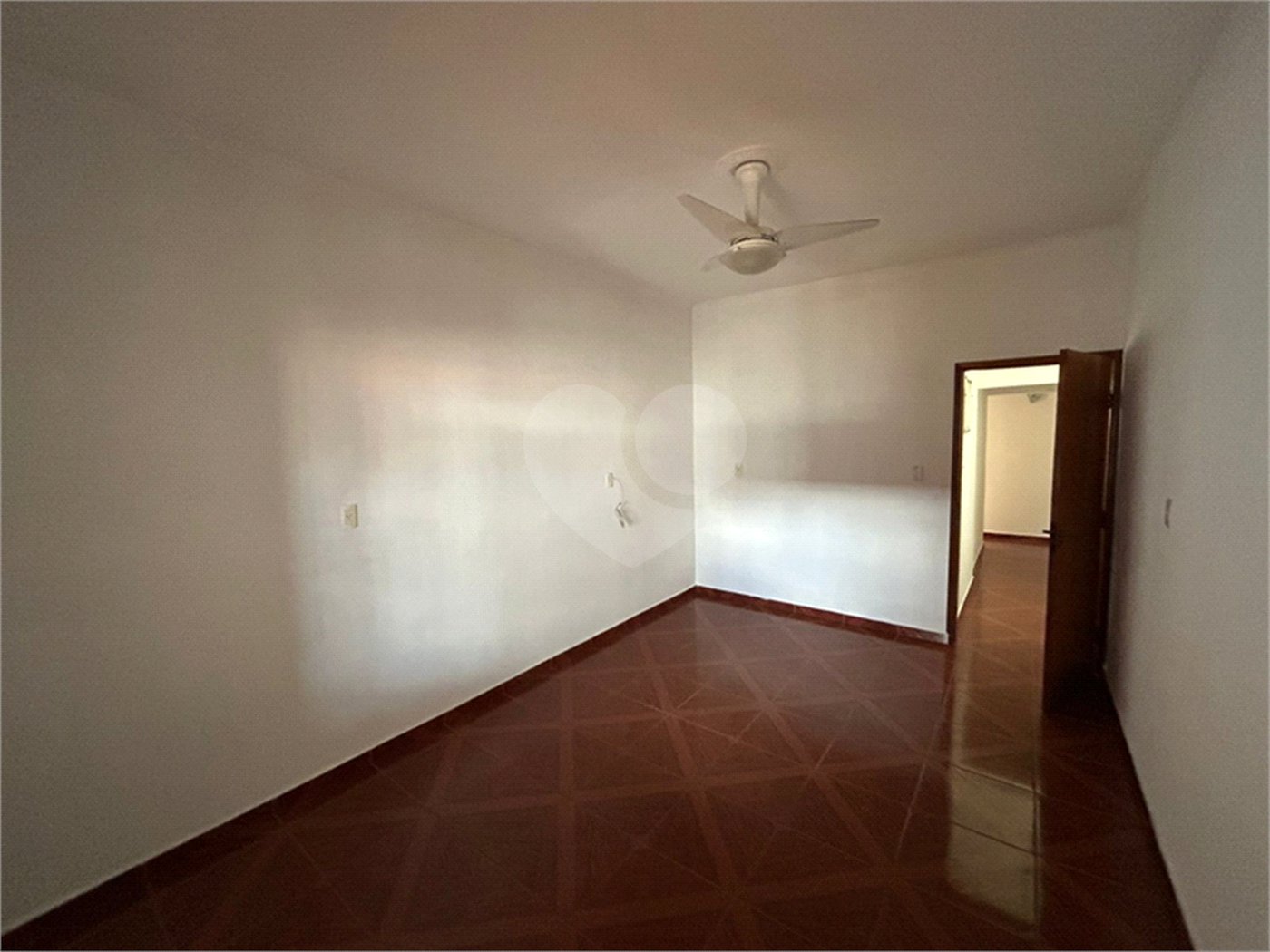 Casa à venda com 2 quartos em Vila Carvalho, Sorocaba, SP