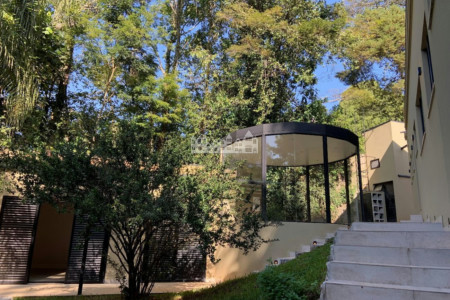 Casa à venda ou para alugar com 3 suítes no condomínio Estância Parque Atibaia, Atibaia - SP