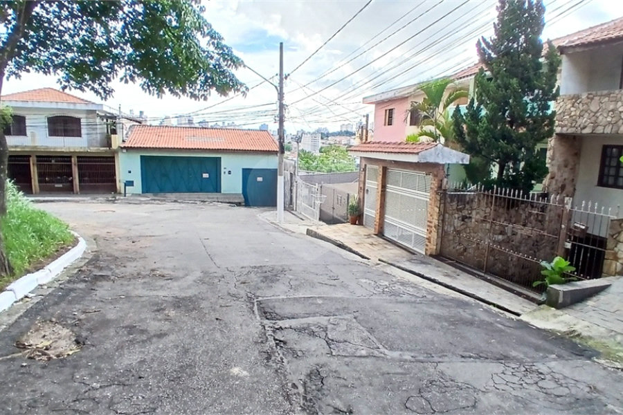 Sobrado à venda com 3 quartos, sendo 1 suíte, em Vila Nova Mazzei, São Paulo, SP