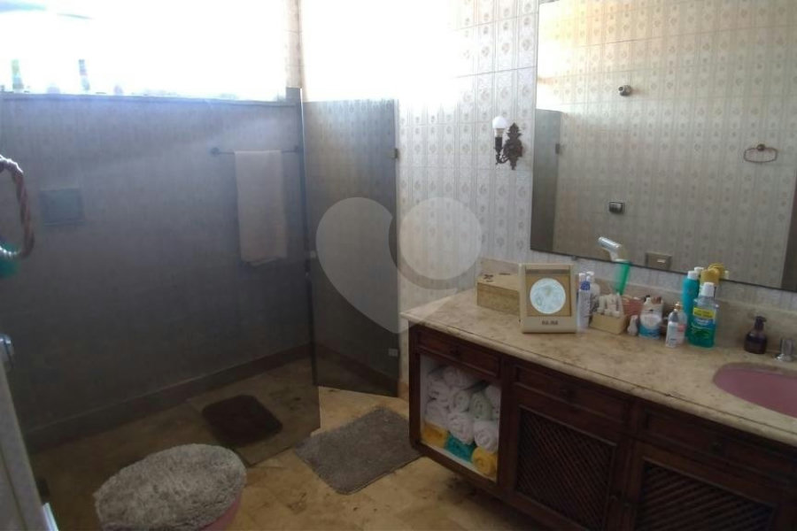 Casa à venda ou para alugar com 4 quartos, sendo 1 suíte, em Vila Paulicéia, São Paulo, SP