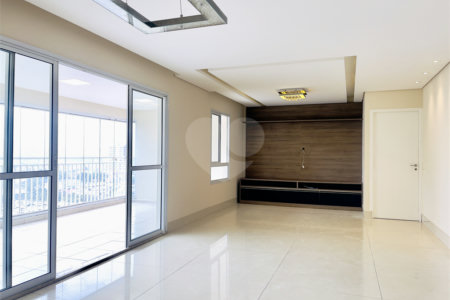 Apartamento à venda com 3 quartos, sendo 4 suítes,  no Centro, São Bernardo do Campo, SP