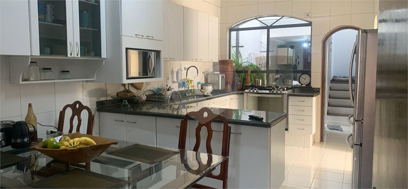 Casa de Vila à venda com 4 suítes em Jardim Santa Rosália, Sorocaba, SP