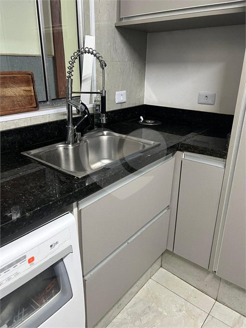 Casa à venda com 2 quartos, sendo 1 suíte, em Jardim das Acácias, São Paulo, SP