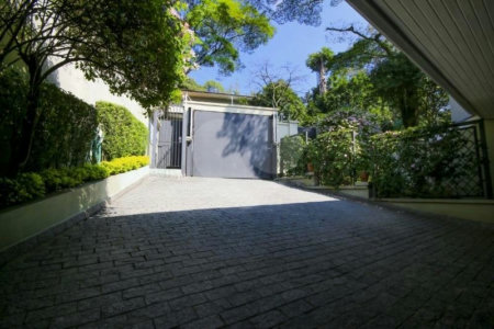Casa à venda com 3 quartos, sendo 2 suítes,  em Vila Tramontano, São Paulo, SP