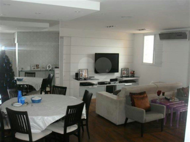 Apartamento à venda com 3 quartos, sendo 1 suíte,  em Vila Carrão, São Paulo, SP