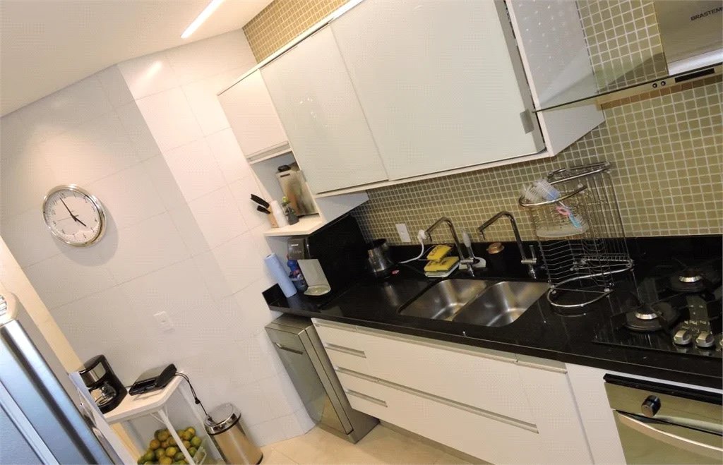 Cobertura à venda com 3 suítes em Vila Morse, São Paulo, SP
