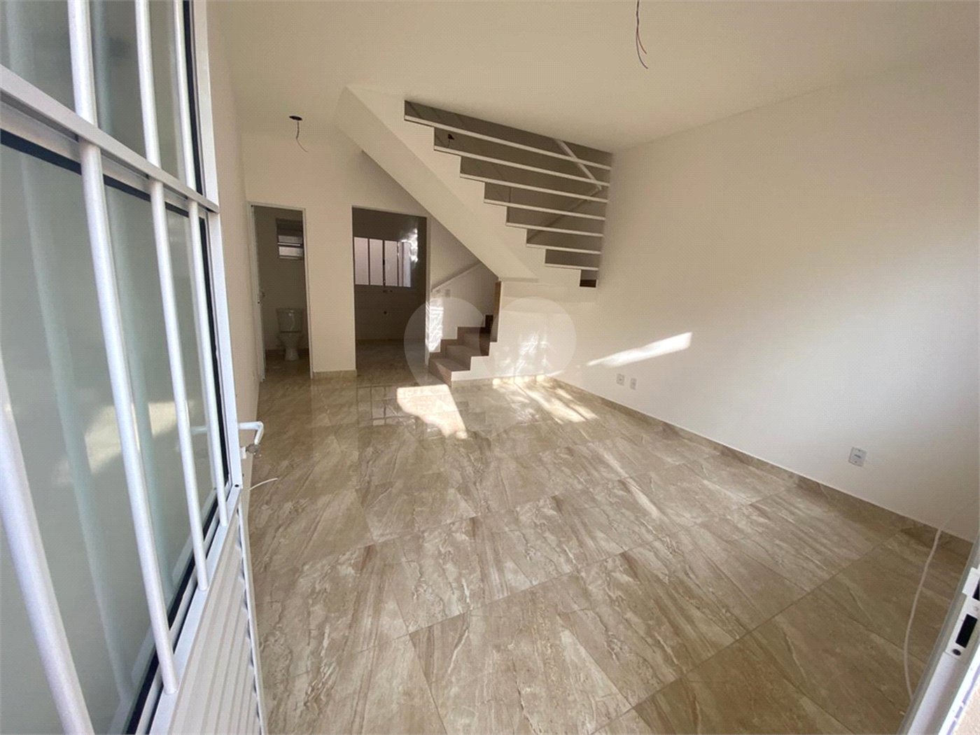 Casa à venda com 2 suítes em Vila Amélia, Poá, SP