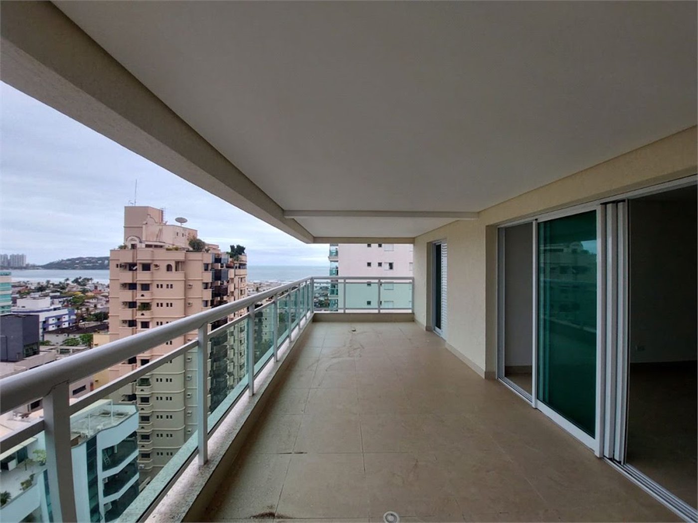 Apartamento Residencial à venda, Balneário Cidade Atlântica, Guarujá - AP1724.