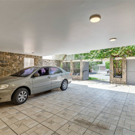 Casa à venda com 3 quartos, sendo 1 suíte,  em Granja Julieta, São Paulo, SP