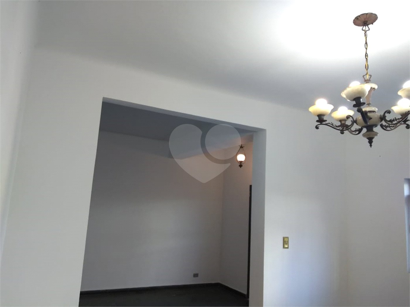 Sobrado à venda com 4 quartos, sendo 1 suíte,  em Santana, São Paulo, SP