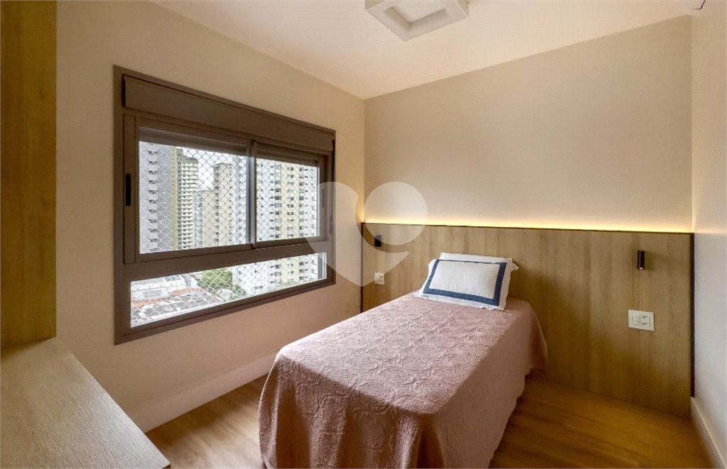 Apartamento à venda com 2 quartos, sendo 1 suíte,  em Vila Olímpia, São Paulo, SP