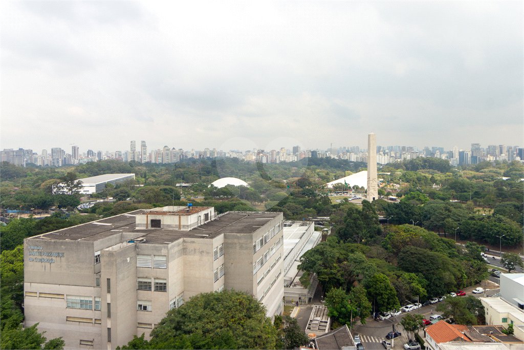 Apartamento de Alto Padrão à Venda na Vila Mariana com 190m², 3 Suítes e Vista para o Parque Ibirapuera