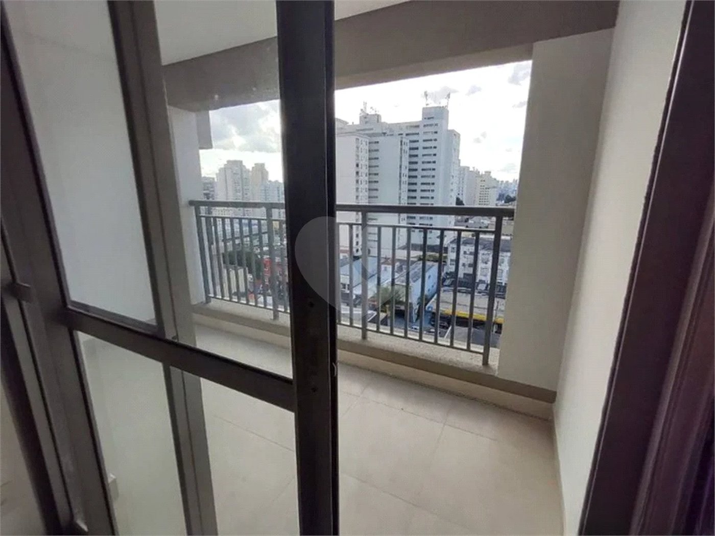Apartamento novo com 129m² na Mooca com 2 suítes e 2 vagas.